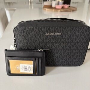 Michael Kors Black Monogram Woman’s  Bag and Wallet